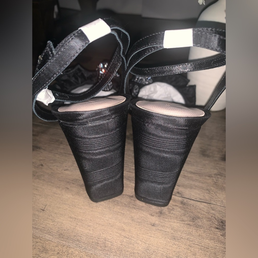 NIB LOEFFLER RANDALL SAVANNAH RHINESTONE RUFFLE HEEL - Picture 9 of 12